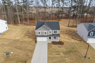 78 Regis Ln, Coats, NC 27521 - Photo 2