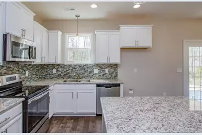 425 Sedgemoor Road, Fayetteville, NC 28311 - Photo 12