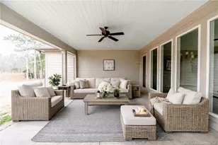 401 Bridgewater Dr, Sanford, NC 27330 - Photo 10