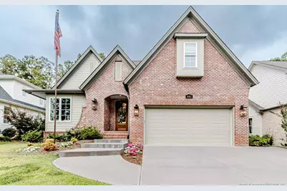 401 Bridgewater Drive, Sanford, NC 27330 - Photo 2