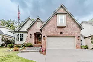 401 Bridgewater Dr, Sanford, NC 27330 - Photo 2