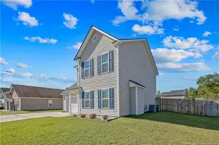 586 Broad Dr, Raeford, NC 28376 - Photo 4