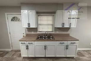 1810 Murchison Rd, Fayetteville, NC 28301 - Photo 4