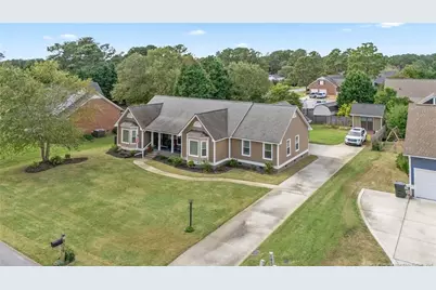 5428 Labrador Drive, Hope Mills, NC 28348 - Photo 4