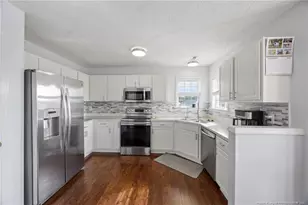 2536 Cameron Woods Ln, Fayetteville, NC 28306 - Photo 10