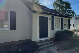 110 E McNeill Dr, Red Springs, NC 28377 - Photo 1