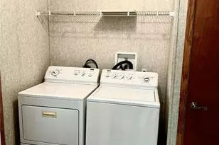 387 Bourbon St, Lumberton, NC 28358 - Photo 20