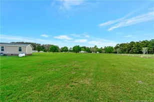 387 Bourbon St, Lumberton, NC 28358 - Photo 12