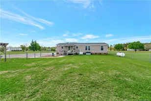 387 Bourbon St, Lumberton, NC 28358 - Photo 18