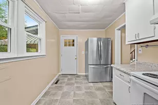 127 Buckingham Ave, Fayetteville, NC 28301 - Photo 10