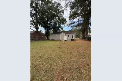 206 E Prospect Avenue, Raeford, NC 28376 - Photo 8