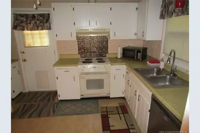 821 Rock Spring Road, Fayetteville, NC 28314 - Photo 16