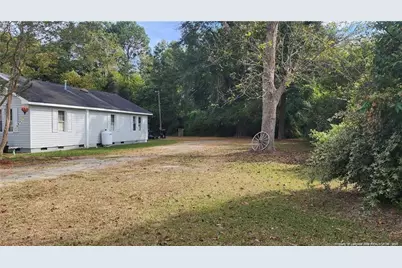 405 S West Street, Roseboro, NC 28383 - Photo 14