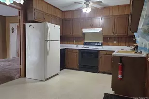 703 Roundtree Dr, Fayetteville, NC 28303 - Photo 10