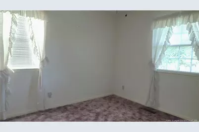 703 Roundtree Drive, Fayetteville, NC 28303 - Photo 16