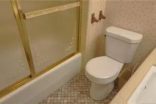 703 Roundtree Dr, Fayetteville, NC 28303 - Photo 18