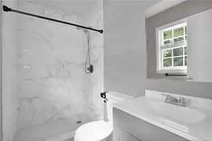 466 Lansdowne Rd, Fayetteville, NC 28314 - Photo 22