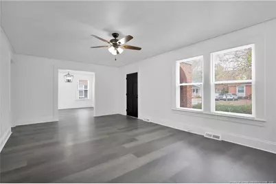 308 E 17th Street, Lumberton, NC 28358 - Photo 6