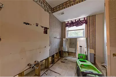 241 Hight Road, Aberdeen, NC 28315 - Photo 32