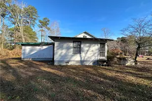 378 Boone Rd, Lumberton, NC 28360 - Photo 2