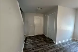 910 Sapphire Stone Ln, Hope Mills, NC 28348 - Photo 2