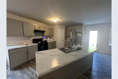 910 Sapphire Stone Lane, Hope Mills, NC 28348 - Photo 4