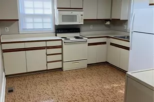 509 E 15th St, Lumberton, NC 28358 - Photo 4