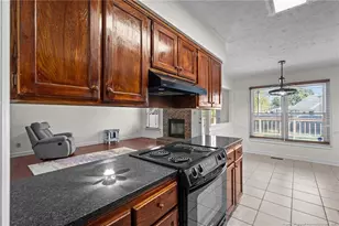 6466 Brookshire St, Fayetteville, NC 28314 - Photo 14