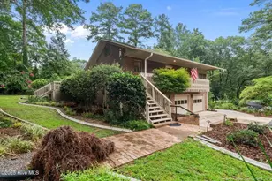 1705 Lord Ashley Dr, Sanford, NC 27330 - Photo 6