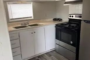 2906 Dunebuggy Ln, Fayetteville, NC 28306 - Photo 2