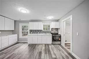 1601 Camden Rd, Fayetteville, NC 28306 - Photo 6