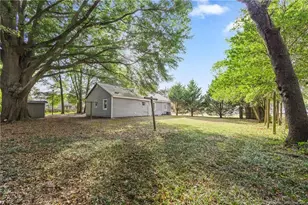 1601 Camden Rd, Fayetteville, NC 28306 - Photo 24
