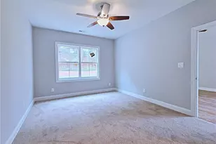 940 Kensington Park Rd, Fayetteville, NC 28311 - Photo 14