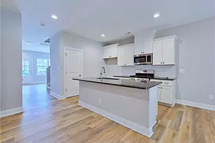 944 Kensington Park Rd, Fayetteville, NC 28311 - Photo 12