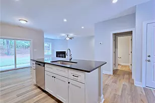 944 Kensington Park Rd, Fayetteville, NC 28311 - Photo 16