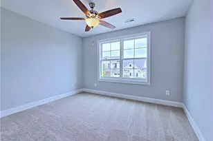 944 Kensington Park Rd, Fayetteville, NC 28311 - Photo 38