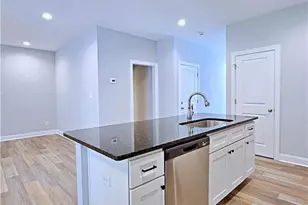 944 Kensington Park Rd, Fayetteville, NC 28311 - Photo 16