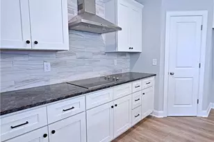 425 Shawcroft Rd, Fayetteville, NC 28311 - Photo 16