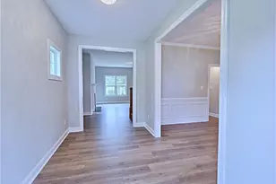 425 Shawcroft Rd, Fayetteville, NC 28311 - Photo 4