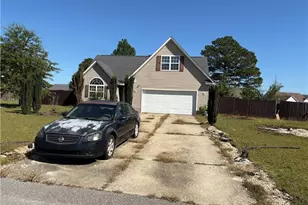 2809 Carabid Ct, Hope Mills, NC 28348 - Photo 2