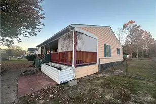 1410 Split Rail Dr, Parkton, NC 28371 - Photo 4