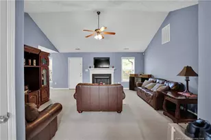 5532 Thackeray Dr, Fayetteville, NC 28306 - Photo 4