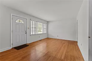 1911 Seabrook Rd, Fayetteville, NC 28301 - Photo 6