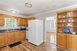 1061 Mohawk Ave, Fayetteville, NC 28303 - Photo 10