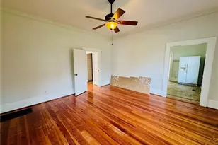 907 Caldwell St, Lumberton, NC 28358 - Photo 4