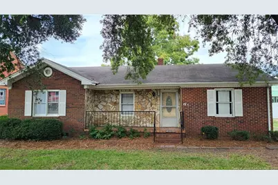 414 W 3rd Street, Pembroke, NC 28372 - Photo 1
