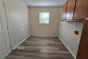 6505 Elkins Dr, Fayetteville, NC 28304 - Photo 8