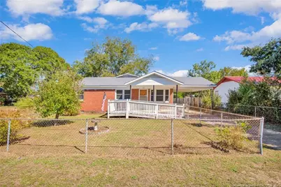 215 S 7th Street, Spring Lake, NC 28390 - Photo 2