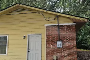 2763 Blossom Rd, Hope Mills, NC 28348 - Photo 2