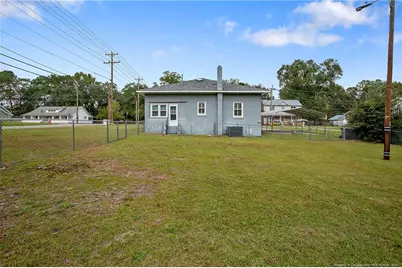 404 E Donaldson Avenue, Raeford, NC 28376 - Photo 26